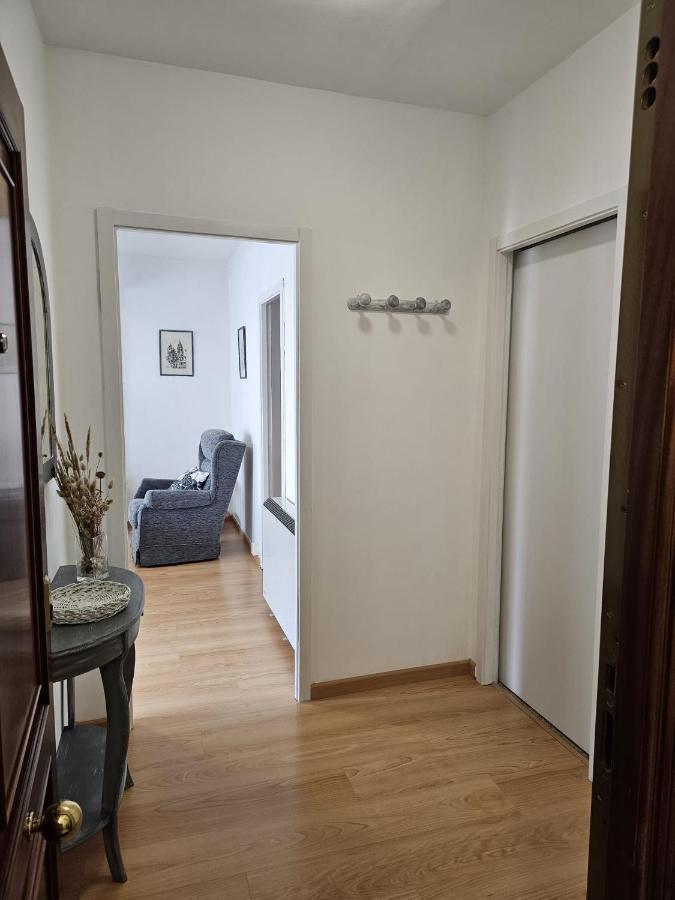 Apartamento Meda Padrón Exterior foto